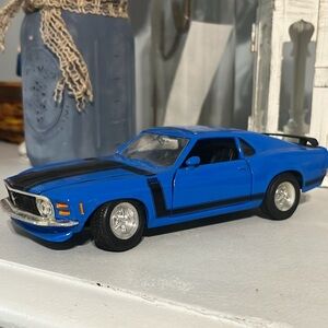Maisto 70 Boss 302 Blue Toy Mustang Car MaiSto